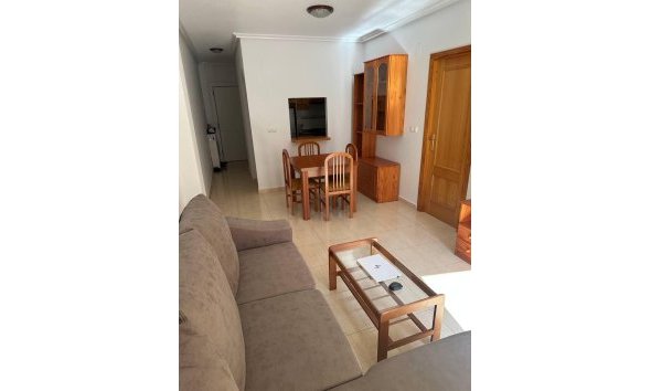 Revente - Apartment -
Torrevieja - Centro