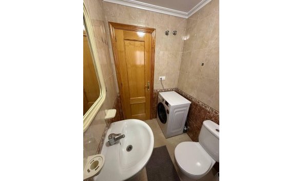 Revente - Apartment -
Torrevieja - Centro