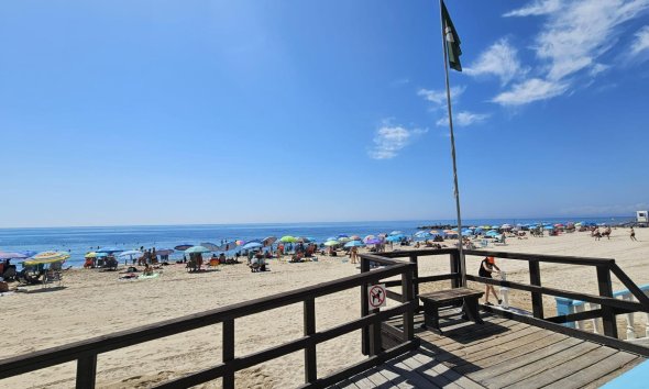 Revente - Apartment -
Torrevieja - Playa de los Locos