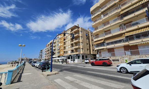 Revente - Apartment -
Torrevieja - Playa de los Locos