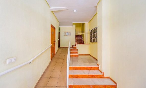 Revente - Apartment -
Torrevieja - Playa del Cura