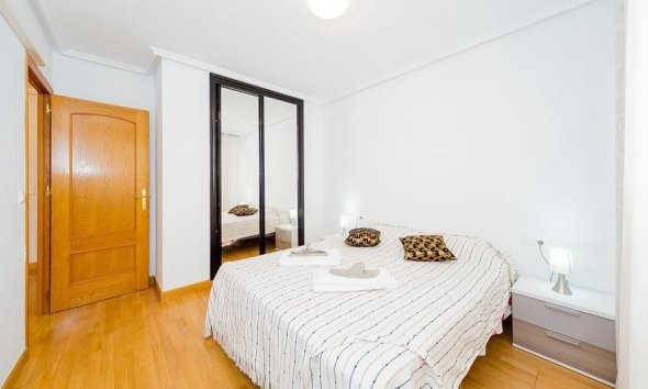 Revente - Apartment -
Torrevieja - Playa del Cura