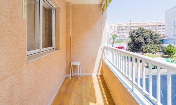 Revente - Apartment -
Torrevieja - Playa del Cura