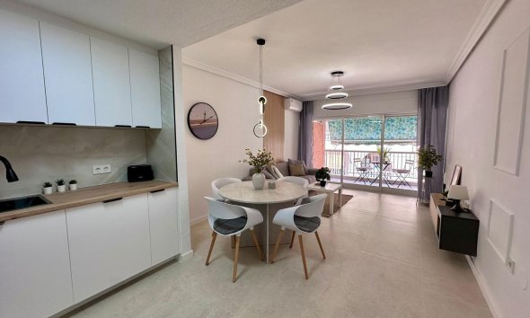 Revente - Apartment -
Torrevieja - Habaneras