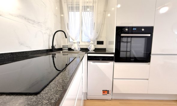 Reventa - Apartment -
Torrevieja - Costa Blanca