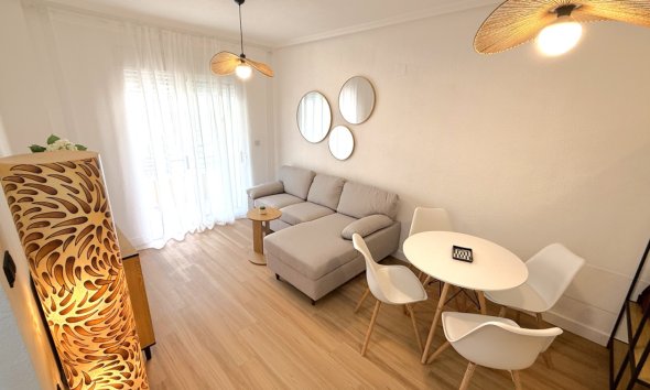 Reventa - Apartment -
Torrevieja - Costa Blanca