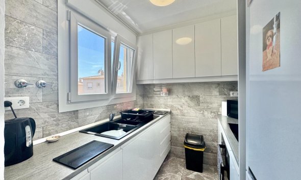 Reventa - Town House -
Orihuela Costa - La Florida