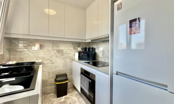Reventa - Town House -
Orihuela Costa - La Florida