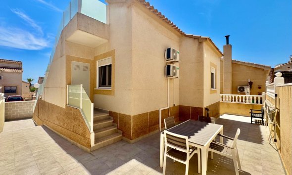 Reventa - Town House -
Orihuela Costa - La Florida