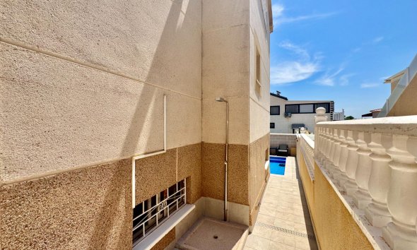 Reventa - Town House -
Orihuela Costa - La Florida