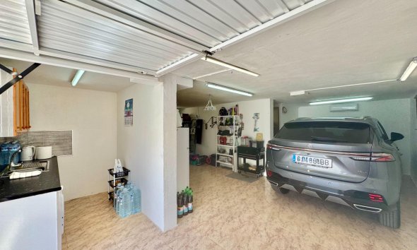 Reventa - Town House -
Orihuela Costa - La Florida
