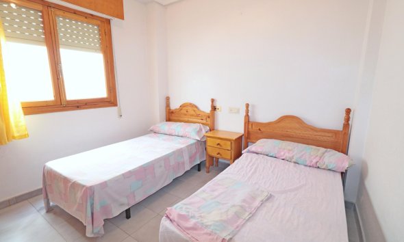 Resale - Bungalow -
Torrevieja - Acequion