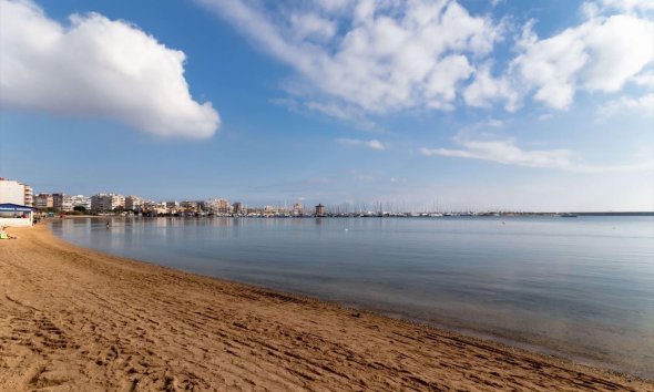Resale - Bungalow -
Torrevieja - Acequion