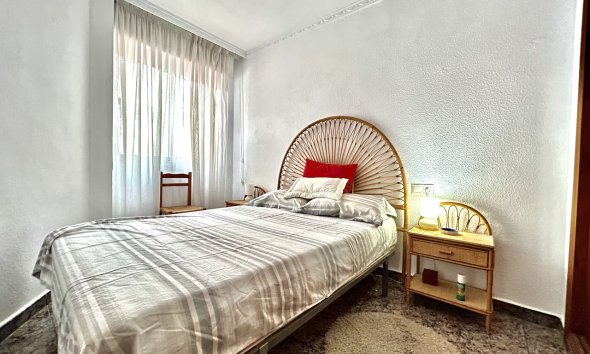 Revente - Apartment -
Punta Prima - Costa Blanca
