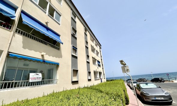 Revente - Apartment -
Punta Prima - Costa Blanca