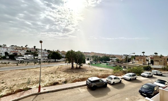 Revente - Villa -
Villamartin - Costa Blanca