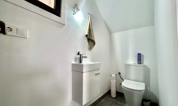 Revente - Villa -
Villamartin - Costa Blanca