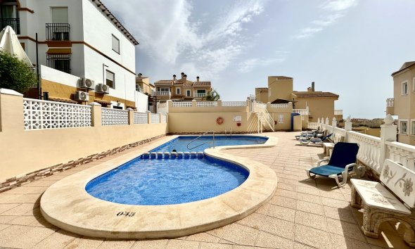 Revente - Villa -
Villamartin - Costa Blanca