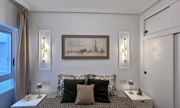Revente - Apartment -
Torrevieja - Estacion De Autobuses