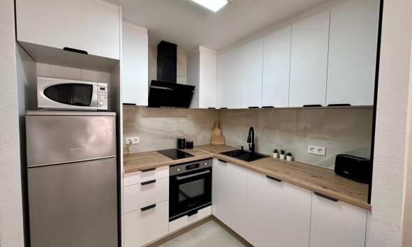 Revente - Apartment -
Torrevieja - Estacion De Autobuses