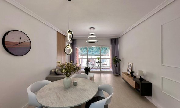 Revente - Apartment -
Torrevieja - Estacion De Autobuses