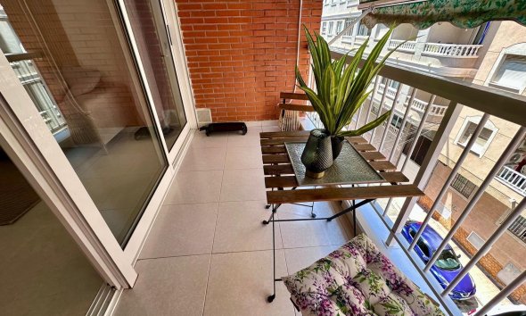 Revente - Apartment -
Torrevieja - Estacion De Autobuses