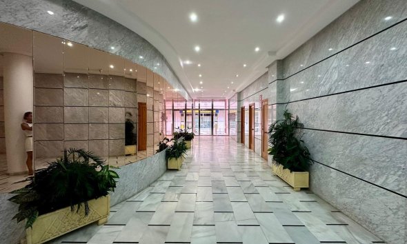 Revente - Apartment -
Torrevieja - Estacion De Autobuses