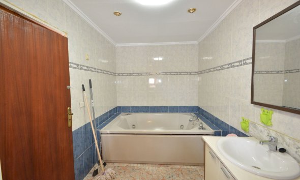 Revente - Town House -
Torrevieja - Costa Blanca