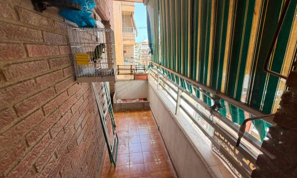 Revente - Apartment -
Torrevieja
