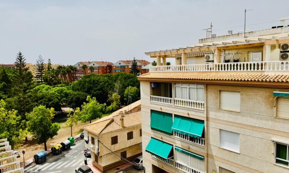 Revente - Apartment -
Torrevieja - Acequion