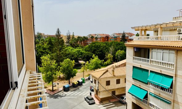 Revente - Apartment -
Torrevieja - Acequion
