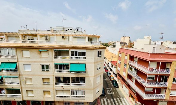 Revente - Apartment -
Torrevieja - Acequion