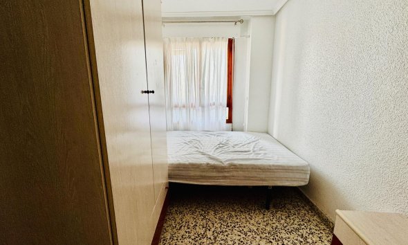 Revente - Apartment -
Torrevieja - Acequion