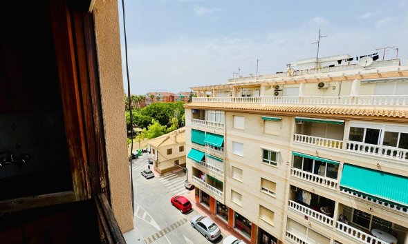 Revente - Apartment -
Torrevieja - Acequion