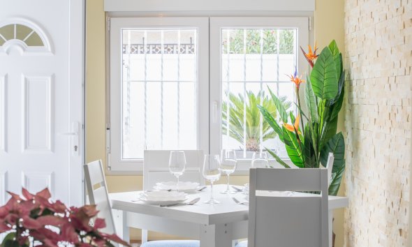 Reventa - Bungalow -
Torrevieja - Torreta