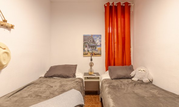 Reventa - Apartment -
Torrevieja - Costa Blanca