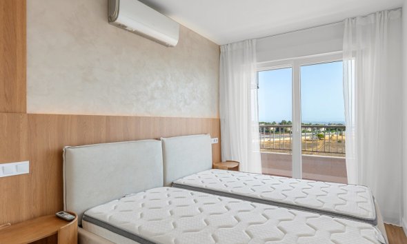 Revente - Apartment -
Orihuela Costa - Costa Blanca