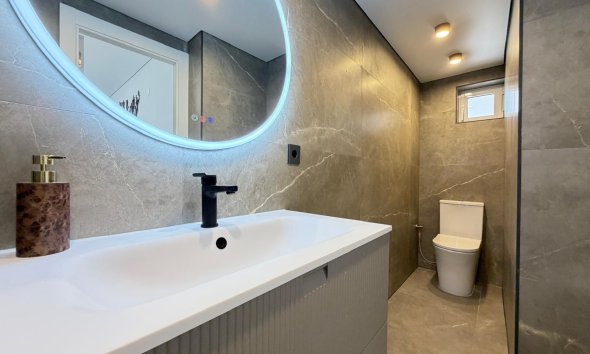 Reventa - Apartment -
Torrevieja - Punta Prima