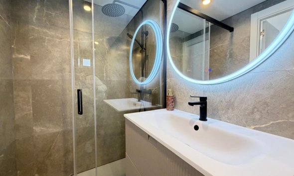 Reventa - Apartment -
Torrevieja - Punta Prima