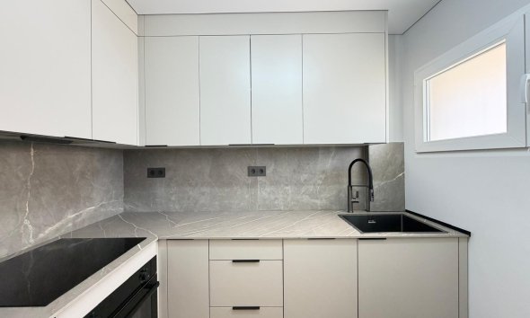 Reventa - Apartment -
Torrevieja - Punta Prima