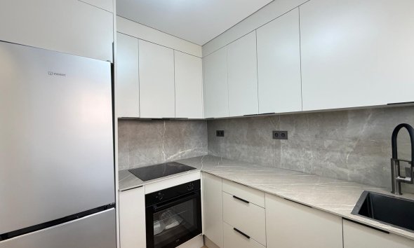 Reventa - Apartment -
Torrevieja - Punta Prima