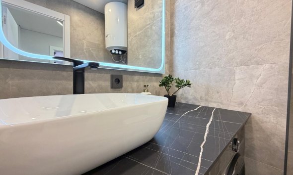 Reventa - Apartment -
Torrevieja - Punta Prima