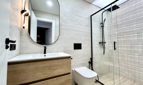 Reventa - Apartment -
Torrevieja - Costa Blanca