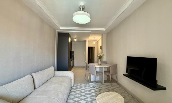 Revente - Apartment -
Torrevieja - Playa del Cura