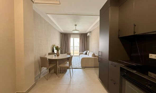 Revente - Apartment -
Torrevieja - Playa del Cura