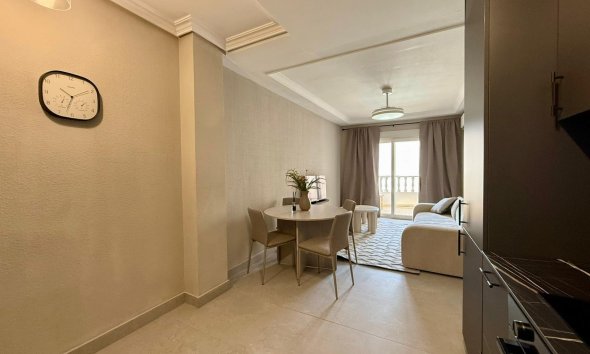 Revente - Apartment -
Torrevieja - Playa del Cura
