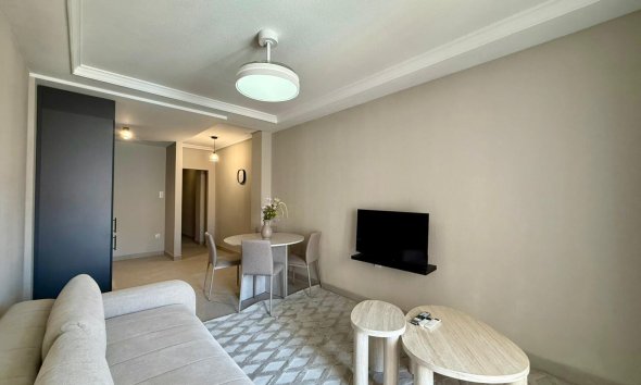 Revente - Apartment -
Torrevieja - Playa del Cura