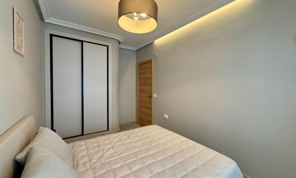 Revente - Apartment -
Torrevieja - Playa del Cura