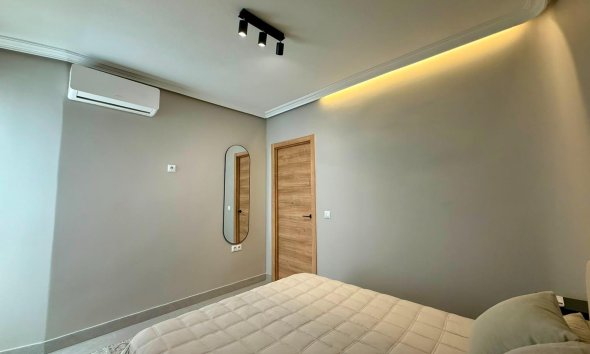 Revente - Apartment -
Torrevieja - Playa del Cura