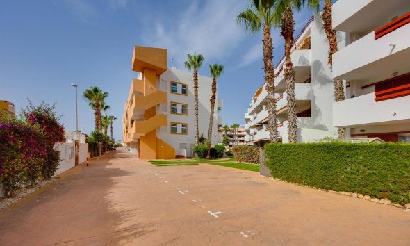 Reventa - Apartment -
Orihuela Costa - Playa Flamenca